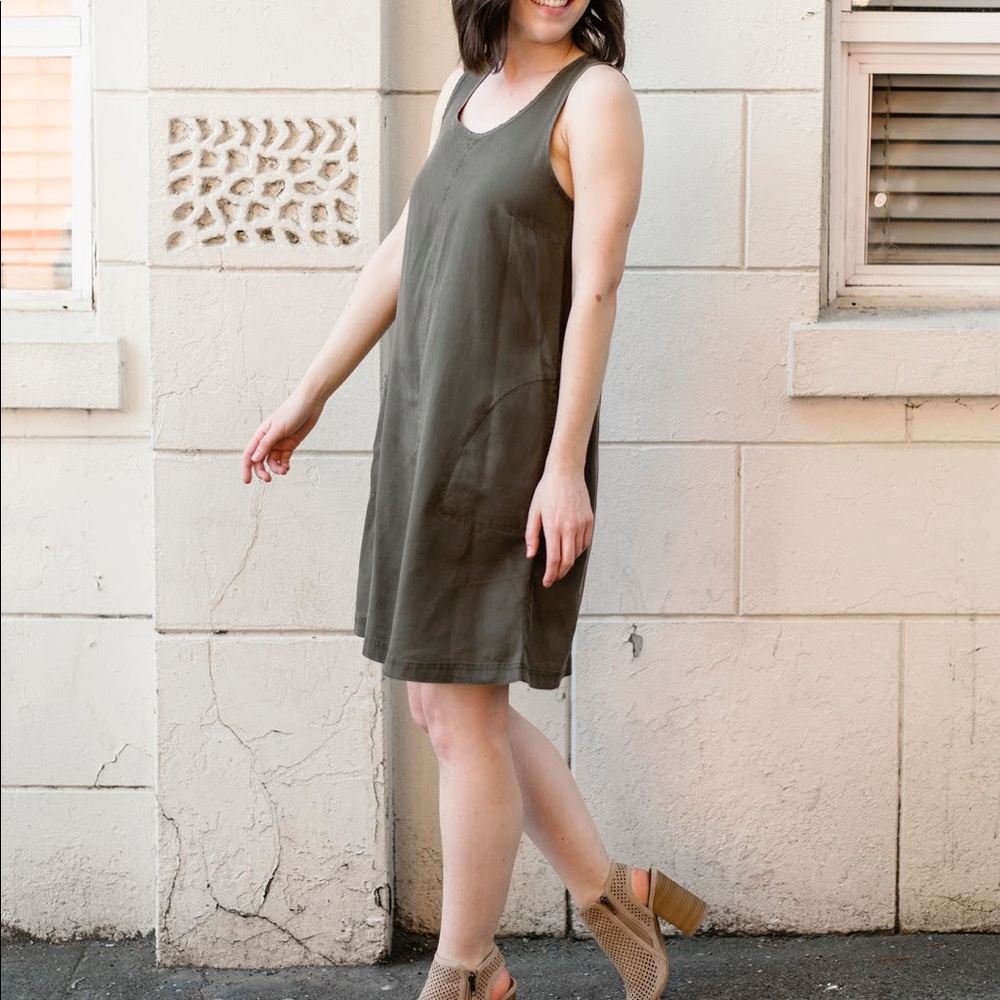 DEX olive green tencel shift dress with pockets